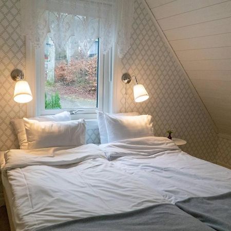 Anfasteroed Gardsvik - Badstugor Med Loft Ljungskile Extérieur photo