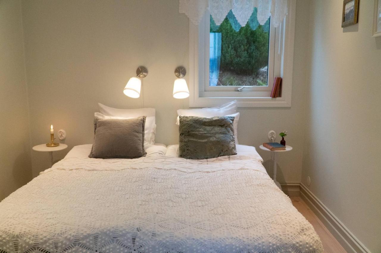 Anfasteroed Gardsvik - Badstugor Med Loft Ljungskile Extérieur photo