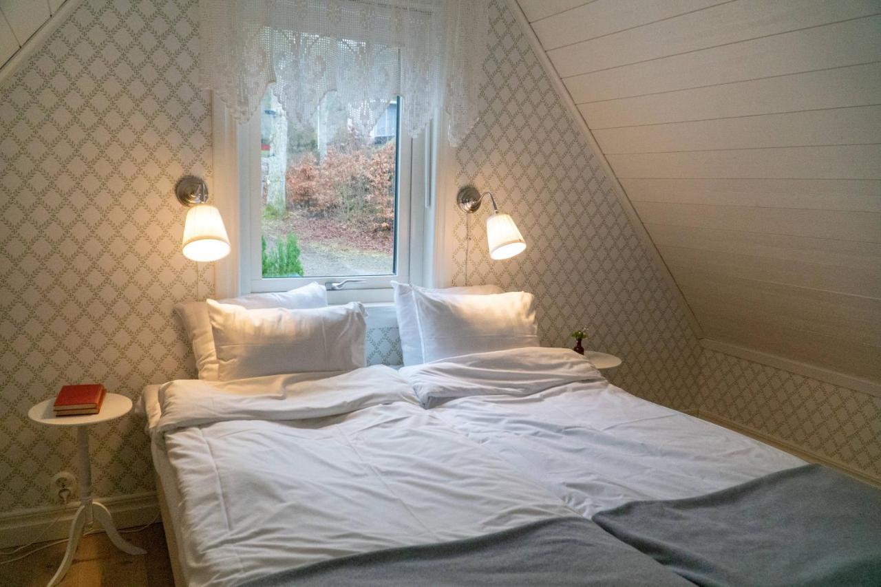 Anfasteroed Gardsvik - Badstugor Med Loft Ljungskile Extérieur photo